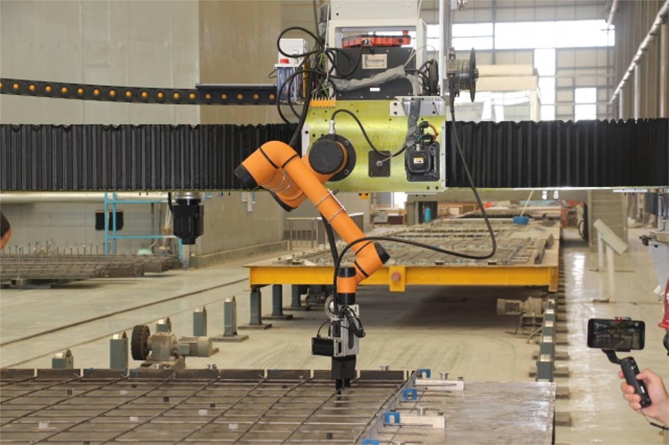 科技賦能，智造未來 中建八局自行式智能鋼筋綁扎機器人（RBBD-BOT2）與園林景觀工程設計的創(chuàng)新融合